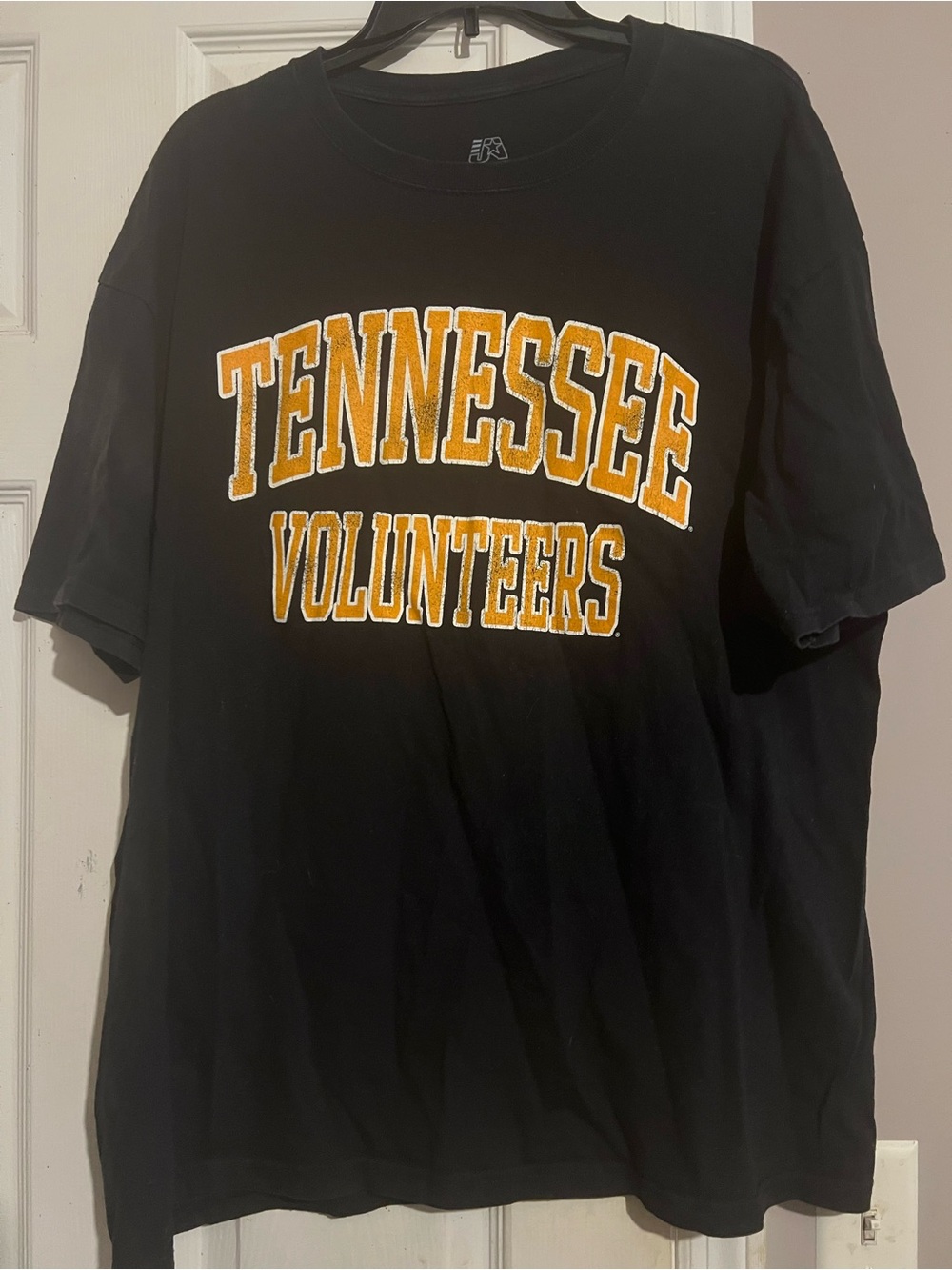 Black Tennessee Volunteers Graphic Tee - Mens